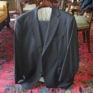 Hugo Boss suit, blazer with pants 46R black